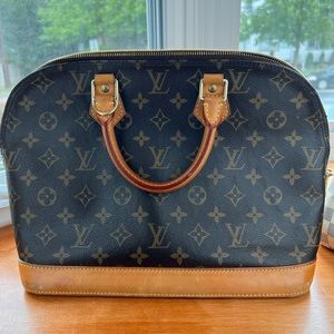 Authentic Louis Vuitton Alma PM